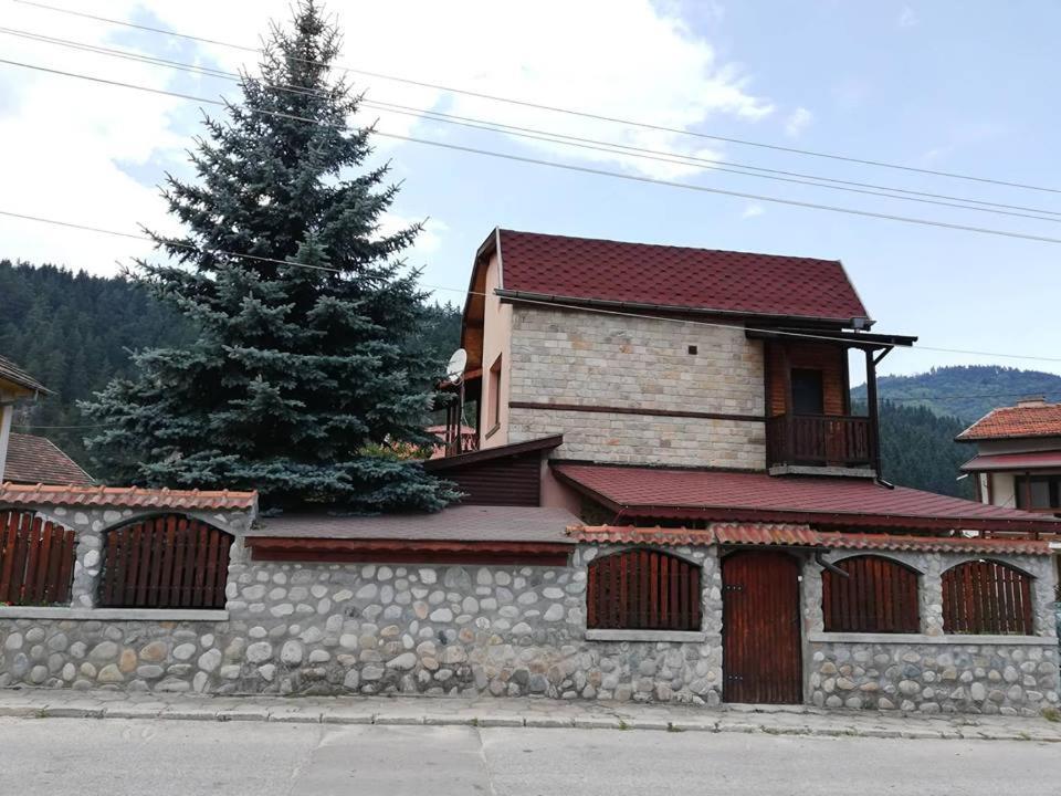 Guest House Diva Reka Белі Іскар Екстер'єр фото